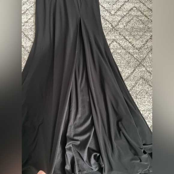 Mac Duggal Black and Gold Formal Gown - Picture 5 of 12